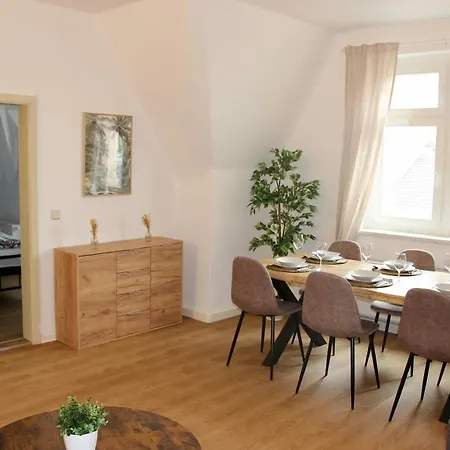 Stilvolles Apartment Im Zentrum Zittau Esterno foto