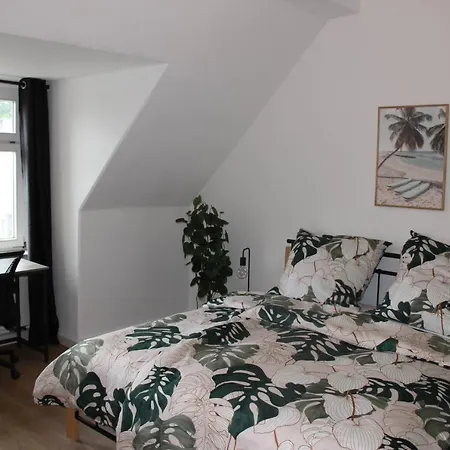 Stilvolles Apartment Im Zentrum Zittau Esterno foto